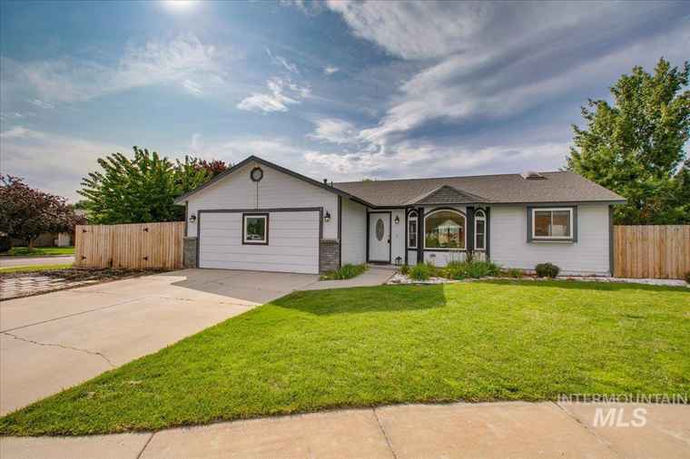 Photo of 3668 S Springfield Ave Meridian, ID 83642