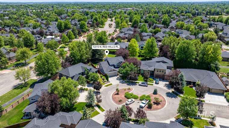 Photo of 5315 N Red Hills Pl Meridian, ID 83646
