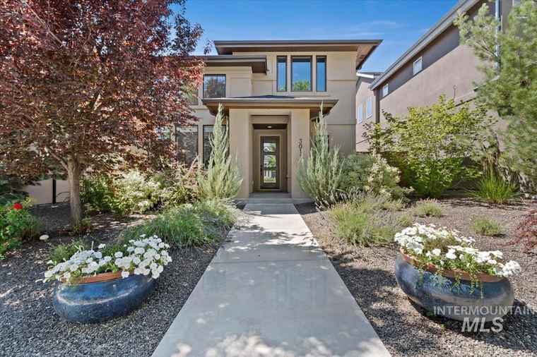 Photo of 3011 S Brookridge Way Boise, ID 83716
