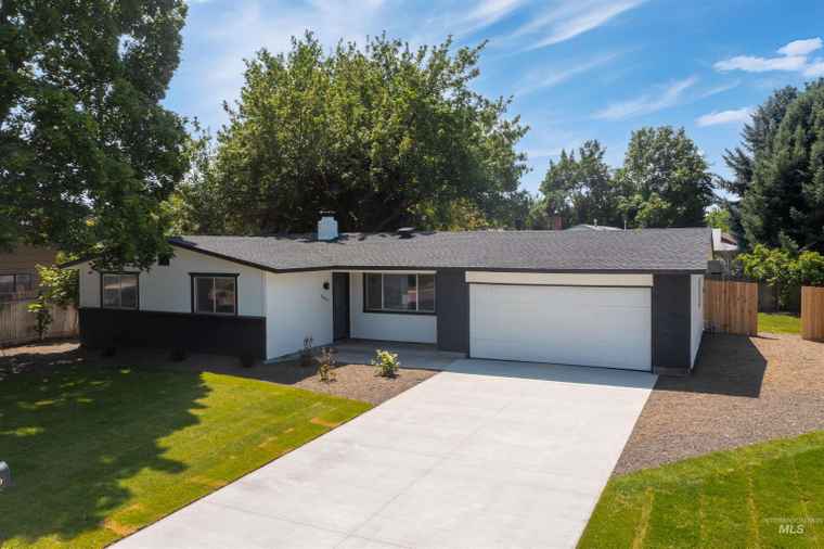 Photo of 11019 W Powderhorn St Boise, ID 83713