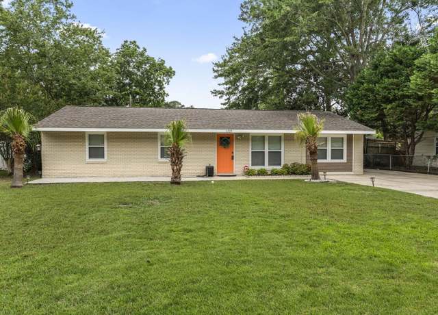 Property at 1223 Naylor Ave, Myrtle Beach, SC 29577, 4 beds, 1.5 baths