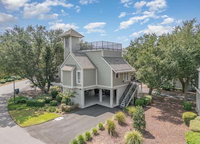 Property at 1608 Harbor Dr, North Myrtle Beach, SC 29582, 3 beds, 3 baths