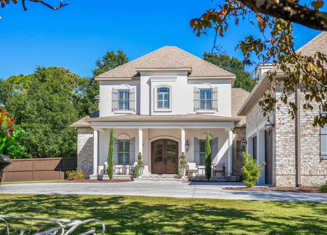 Property at 404 Club Dr, Myrtle Beach, SC 29572, 4 beds, 4.5 baths