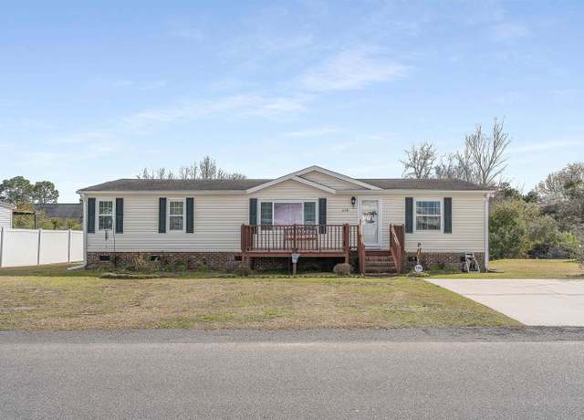 Property at 614 Daniella Dr, Myrtle Beach, SC 29579, 3 beds, 2 baths