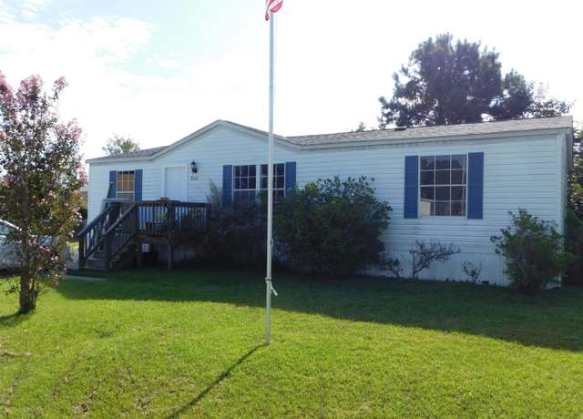 Property at 800 Riverbirch Dr, Conway, SC 29526, 3 beds, 2 baths