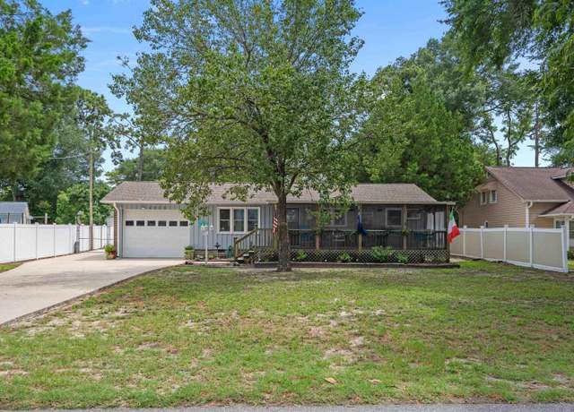 Property at 4503 Poinsett St, North Myrtle Beach, SC 29582, 3 beds, 2 baths