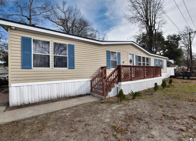 Property at 2700 Capricorn Dr, Myrtle Beach, SC 29575, 3 beds, 2 baths
