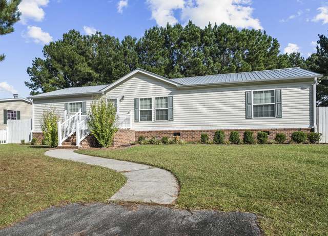 Property at 3808 Mayfield Dr, Conway, SC 29526, 3 beds, 2 baths