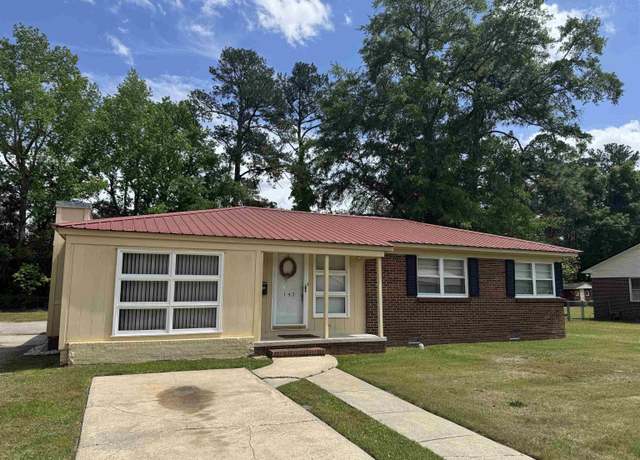 Property at 143 Anderson St, Lake City, SC 29560, 3 beds, 1 bath