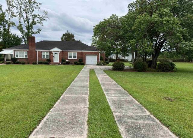 Property at 880 Horry Rd, Aynor, SC 29511, 3 beds, 2 baths