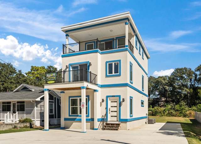 Property at 606 29th Ave S, North Myrtle Beach, SC 29582, 3 beds, 3.5 baths