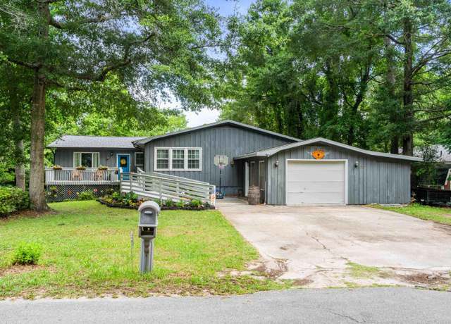 Property at 532 Medcalf Dr SW, Sunset Beach, NC 28468, 3 beds, 3.5 baths