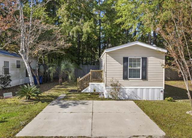 Property at 923 Southpark Dr, Myrtle Beach, SC 29577, 2 beds, 1 bath