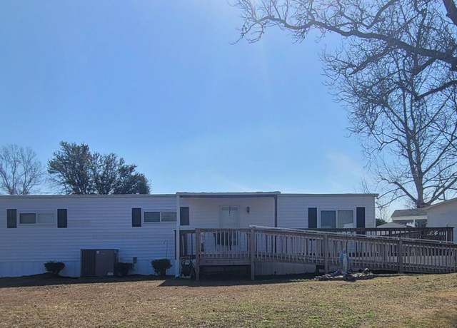 Property at 812 Waterview Dr, North Myrtle Beach, SC 29582, 3 beds, 2 baths