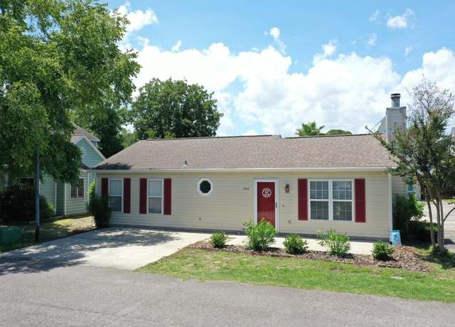 Property at 950 Tiffany Ln, North Myrtle Beach, SC 29582, 2 beds, 2.5 baths