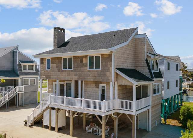 Property at 206B 56th Ave N, North Myrtle Beach, SC 29582, 5 beds, 3.5 baths