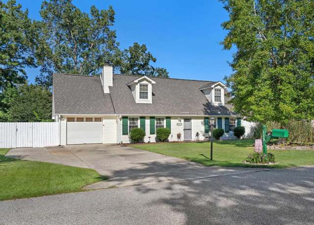 Property at 115 Colonial Cir, Murrells Inlet, SC 29576, 4 beds, 2 baths
