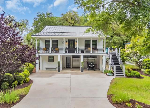 Property at 476 Lakeshore Dr, Pawleys Island, SC 29585, 4 beds, 3 baths