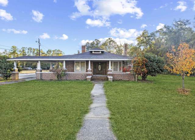 Property at 205 S Nichols St, Nichols, SC 29581, 4 beds, 2 baths