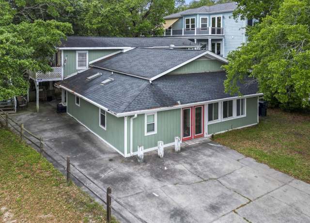 Property at 113 Woodland Dr, Murrells Inlet, SC 29576, 5 beds, 4 baths