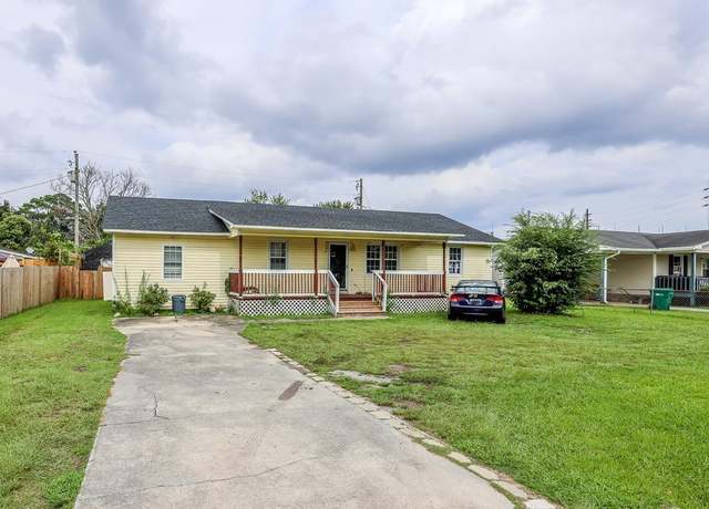 Property at 202 Luttie Rd, Myrtle Beach, SC 29588, 4 beds, 2.5 baths