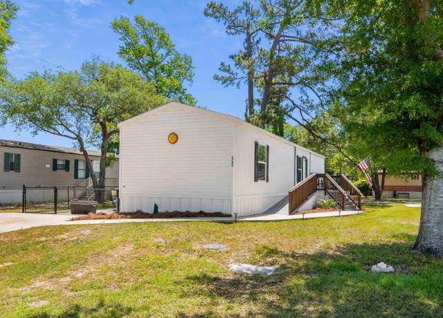 Property at 2706 Willow St, North Myrtle Beach, SC 29582, 3 beds, 2 baths