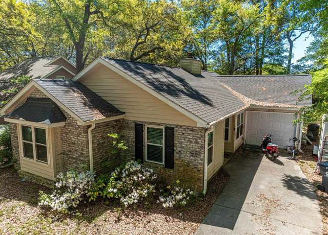 Property at 675 Mariner Ave, Murrells Inlet, SC 29576, 3 beds, 2 baths