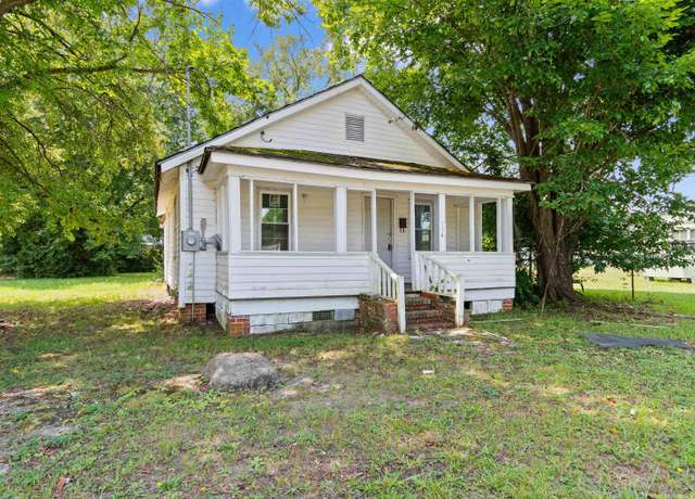 Property at 114 Henry Mcgill St, Marion, SC 29571, 3 beds, 1 bath