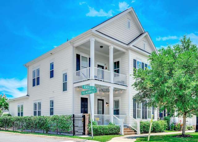 Property at 962 Hendrick Ave, Myrtle Beach, SC 29577, 3 beds, 2.5 baths