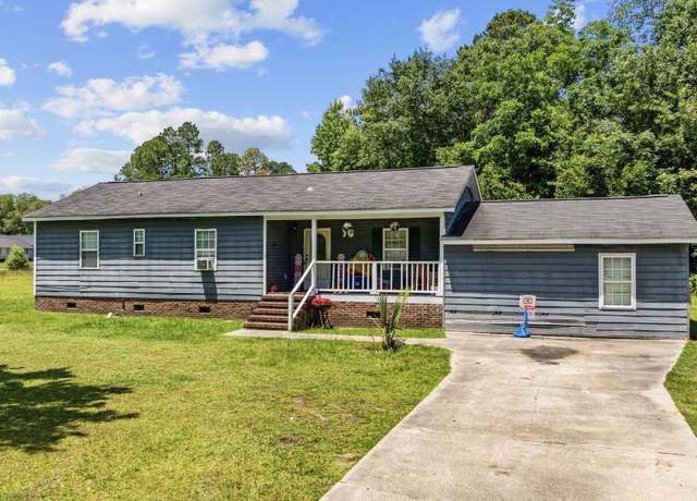 Property at 903 N Park St. Ext, Mullins, SC 29574, 3 beds, 2 baths