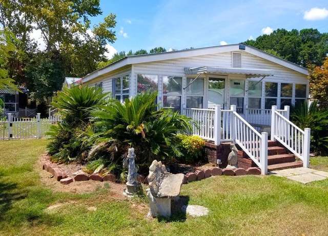 Property at 9604 Wash Davis Rd, Summerton, SC 29148, 3 beds, 2.5 baths
