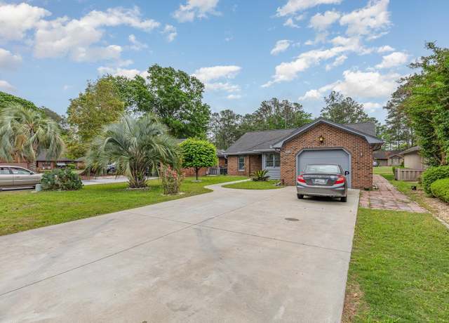 Property at 112 Boxwood Ln, Conway, SC 29526, 2 beds, 2 baths