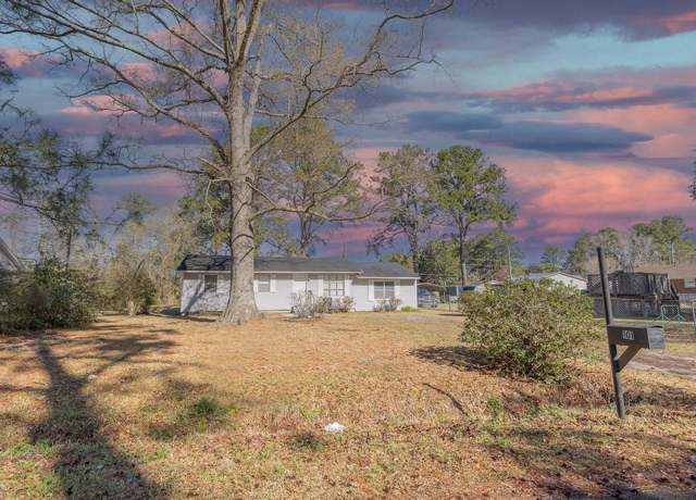 Property at 101 Stono Ln, Georgetown, SC 29440, 4 beds, 2 baths