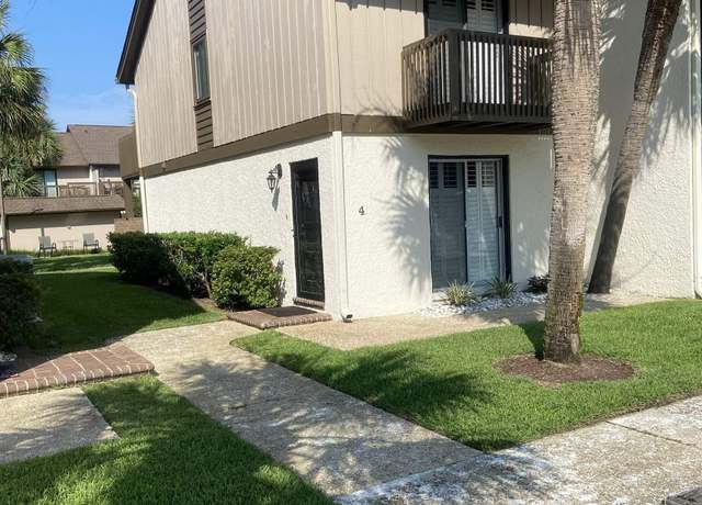 Property at 10200 Lake Shore Dr #4, Myrtle Beach, SC 29572, 2 beds, 2.5 baths