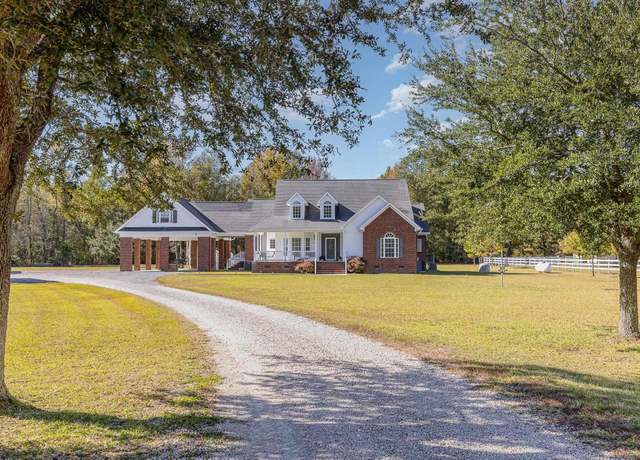 Property at 1555 Big Swamp Rd, Pamplico, SC 29583, 3 beds, 3 baths
