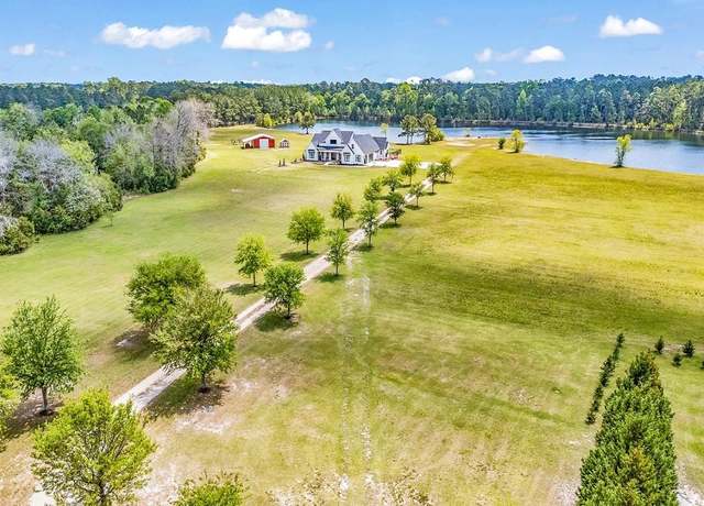 Property at 2300 Tansy Rd, Loris, SC 29569, 4 beds, 3.5 baths