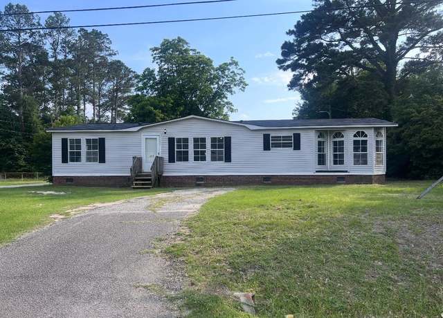 Property at 609 Weaver Rd, Darlington, SC 29532, 3 beds, 2.5 baths
