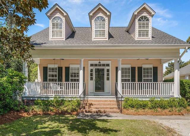 Property at 119 Berry Tree Dr, Pawleys Island, SC 29585, 3 beds, 2 baths