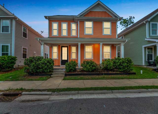 Property at 210 Ilderton St, Summerville, SC 29483, 4 beds, 2.5 baths