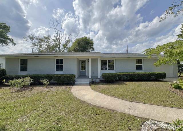 Property at 7611 Coteswood Dr, Myrtle Beach, SC 29572, 3 beds, 2 baths