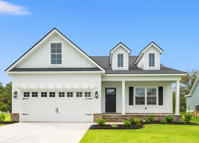 Property at 408 Whitehall Ave, Georgetown, SC 29440, 4 beds, 3 baths