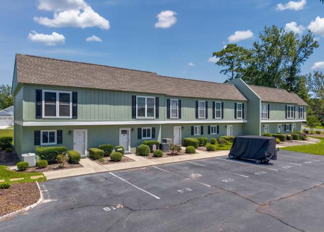 Property at 812 Villa Dr #812, North Myrtle Beach, SC 29582, 2 beds, 2.5 baths