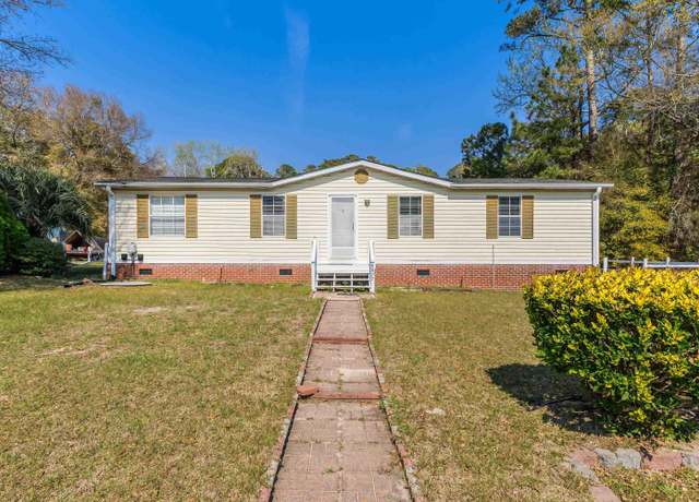 Property at 8977 Jennis Ave, Calabash, NC 28467, 3 beds, 2 baths