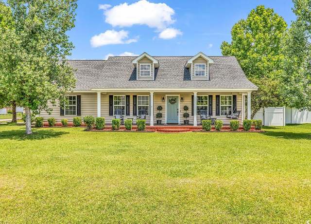Property at 553 Fox Chase Dr, Conway, SC 29527, 3 beds, 2 baths