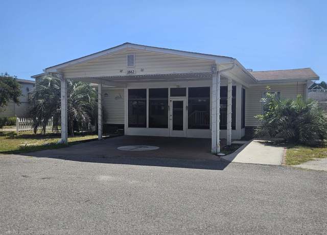 Property at 1842 Kingfisher Dr, Surfside Beach, SC 29575, 4 beds, 2.5 baths