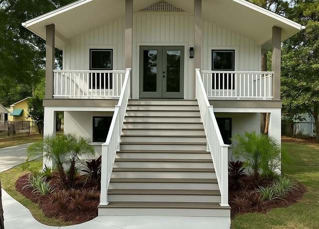 Property at 326 15th Ave S, Surfside Beach, SC 29575, 4 beds, 3 baths