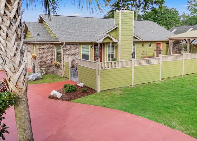 Property at 10064 Kings Rd, Myrtle Beach, SC 29572, 3 beds, 2 baths