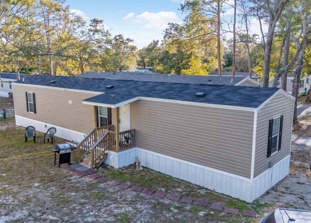 Property at 4602 Albatross St, North Myrtle Beach, SC 29582, 3 beds, 2 baths