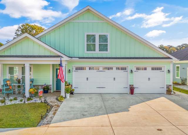 Property at 1054 Graybill Ln, North Myrtle Beach, SC 29582, 4 beds, 3 baths