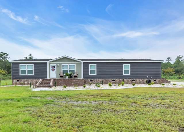 Property at 1940 Emery Rd, Loris, SC 29569, 5 beds, 2 baths